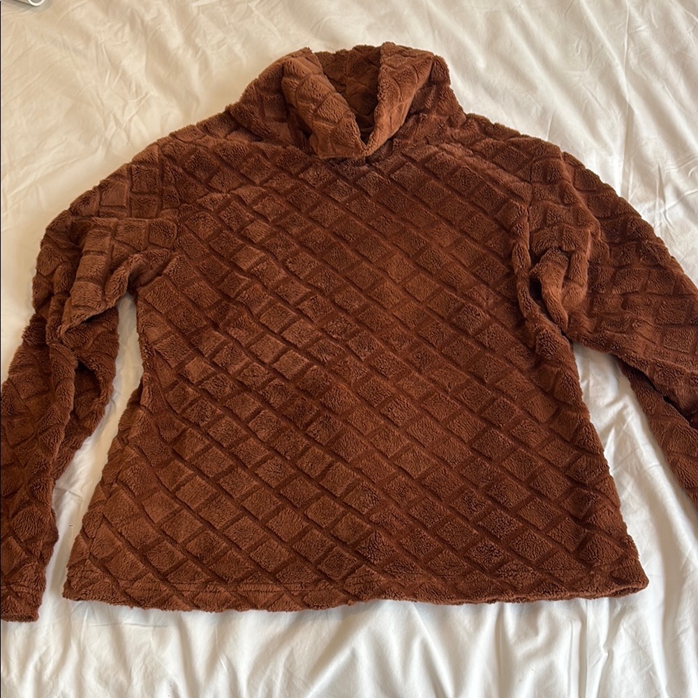 Elegant Brown Textured Turtleneck Sweater